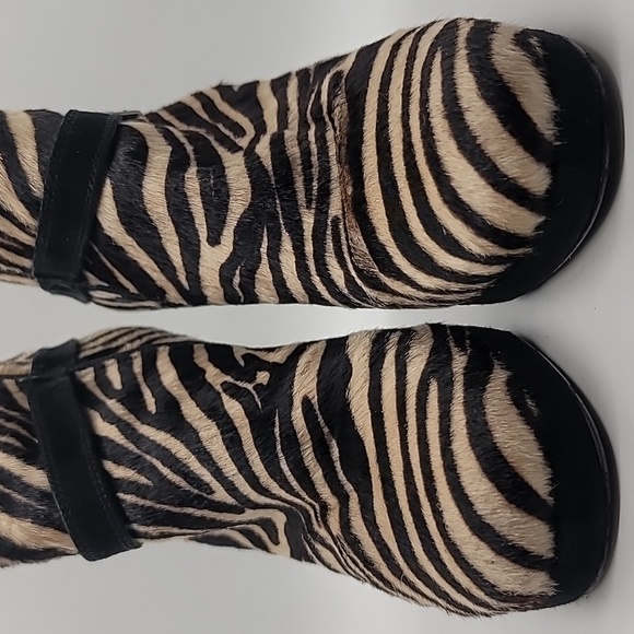 STUART WEITZMAN sz8 Pipenouveau Calf Hair Platform Bootie Zebra Print RA… - Picture 5 of 13